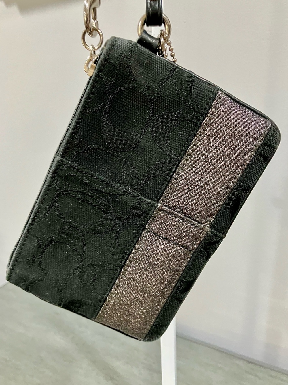 Coach Black Wristlet with legacy lining - Picture 2 of 6